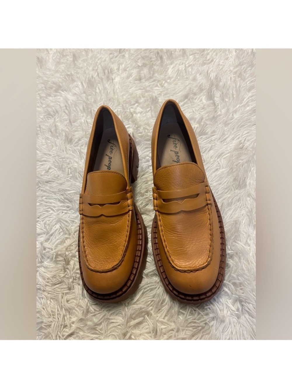 Free People Chunky Lug Sole Tan Leather Penny Loafers 39.5 9.5 - Picture 6 of 15